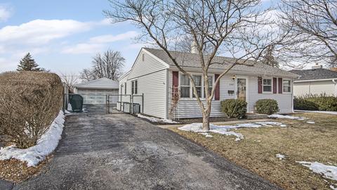 2307 Bluebird Ln, Rolling Meadows, IL 60008 photo 2
