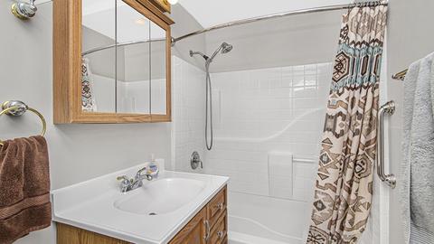 2307 Bluebird Ln, Rolling Meadows, IL 60008 photo 11