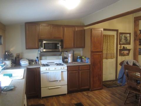 225 W Main St, Sheldon, IL 60966 photo 3