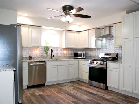 176 S Commonwealth Ave, Elgin, IL 60123 photo 7