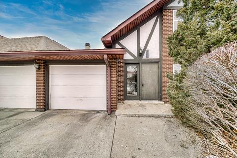 301 Walters Ln #2A, Itasca, IL 60143 photo 2