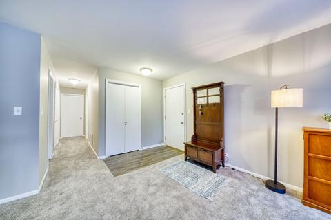 301 Walters Ln #2A, Itasca, IL 60143 photo 4