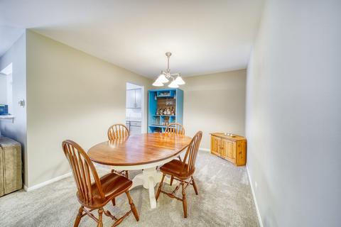 301 Walters Ln #2A, Itasca, IL 60143 photo 8