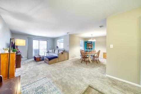 301 Walters Ln #2A, Itasca, IL 60143 photo 6