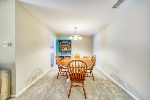 301 Walters Ln #2A, Itasca, IL 60143 photo 9