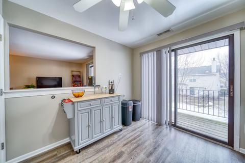 301 Walters Ln #2A, Itasca, IL 60143 photo 12