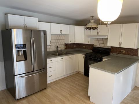 1905 Meadow Ln, Mchenry, IL 60050 photo 2