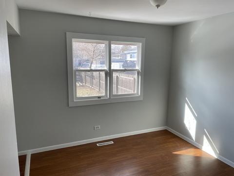 1905 Meadow Ln, Mchenry, IL 60050 photo 6