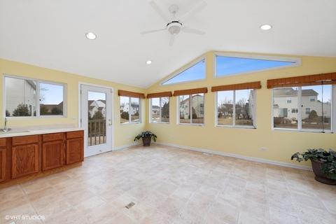 2008 Olde Mill Ln, Mchenry, IL 60050 photo 13