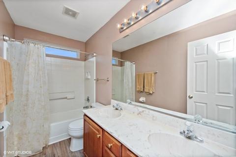 2008 Olde Mill Ln, Mchenry, IL 60050 photo 17