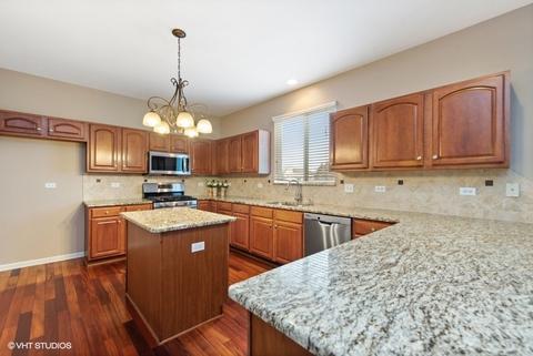2008 Olde Mill Ln, Mchenry, IL 60050 photo 9