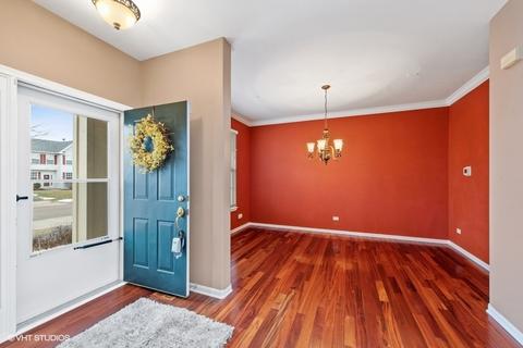 2008 Olde Mill Ln, Mchenry, IL 60050 photo 4