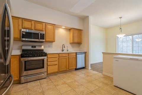 327 Emerald Ln, Algonquin, IL 60102 photo 7