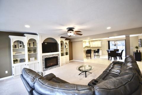 1704 N Linden St, Normal, IL 61761 photo 8