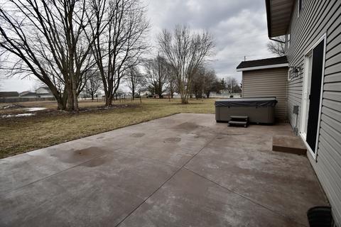 1704 N Linden St, Normal, IL 61761 photo 7