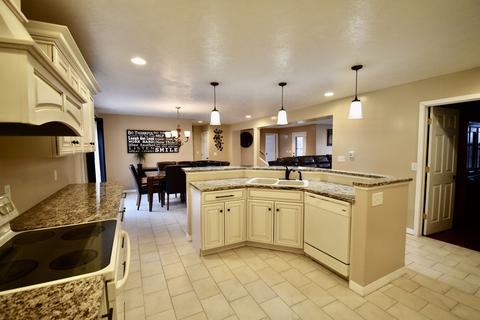 1704 N Linden St, Normal, IL 61761 photo 23