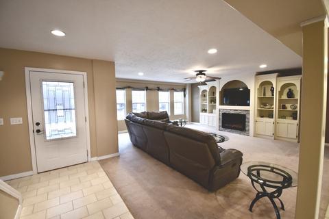 1704 N Linden St, Normal, IL 61761 photo 10