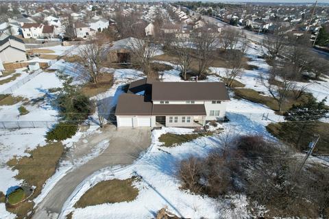 1704 N Linden St, Normal, IL 61761 photo 2