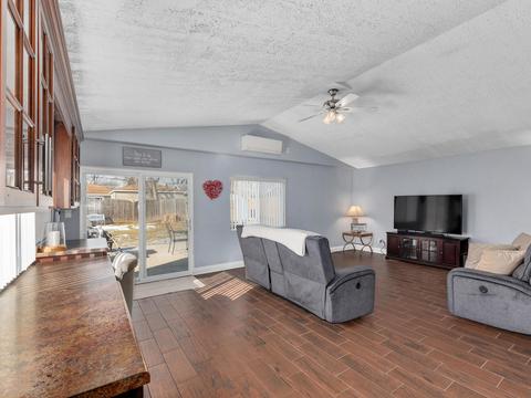 280 Lincoln St, Hoffman Estates, IL 60169 photo 7