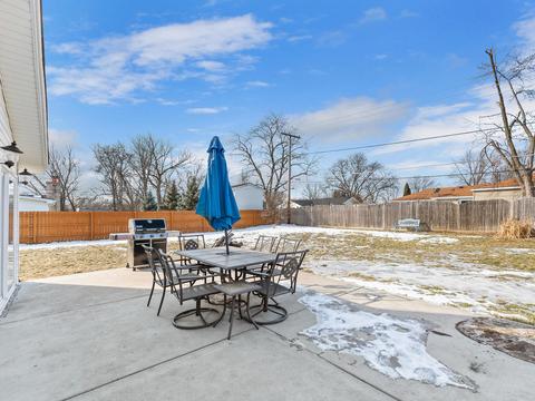 280 Lincoln St, Hoffman Estates, IL 60169 photo 14