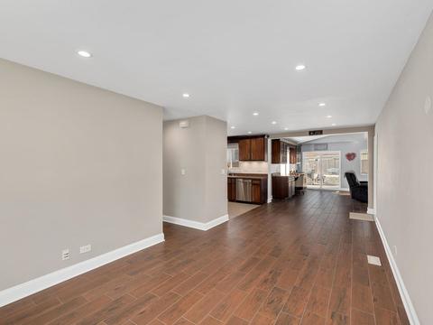 280 Lincoln St, Hoffman Estates, IL 60169 photo 6