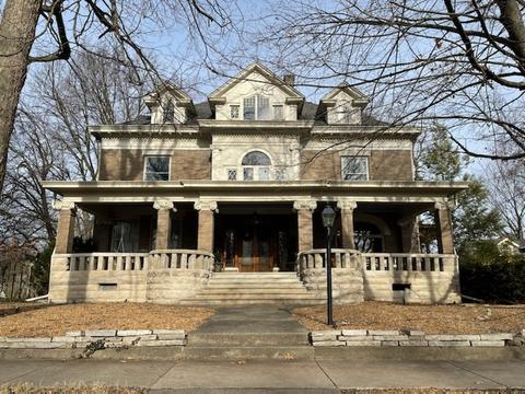 1116 E Grove St, Bloomington, IL 61701 photo 1