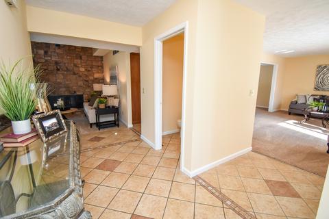 8 Pendleton Way, Bloomington, IL 61704 photo 19