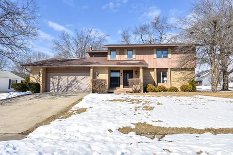 8 Pendleton Way, Bloomington, IL 61704 photo 1