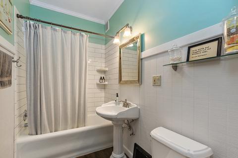 927 Augusta Ave, Elgin, IL 60120 photo 12
