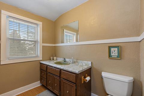 927 Augusta Ave, Elgin, IL 60120 photo 24