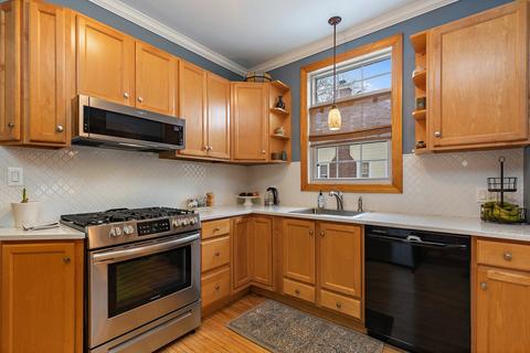 927 Augusta Ave, Elgin, IL 60120 photo 19
