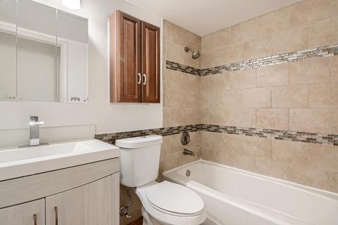 1352 Longacre Ln, Wheeling, IL 60090 photo 10