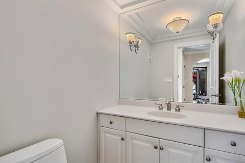 49 Devonshire Dr, Oak Brook, IL 60523 photo 11