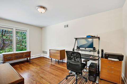 49 Devonshire Dr, Oak Brook, IL 60523 photo 19