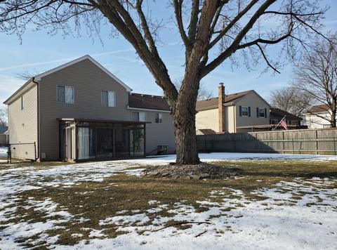 800 W Beechtree Ln, Bartlett, IL 60103 photo 23