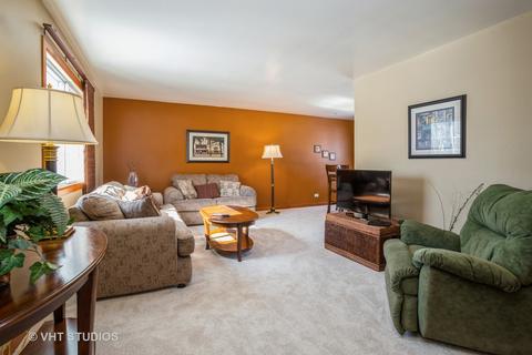 800 W Beechtree Ln, Bartlett, IL 60103 photo 2