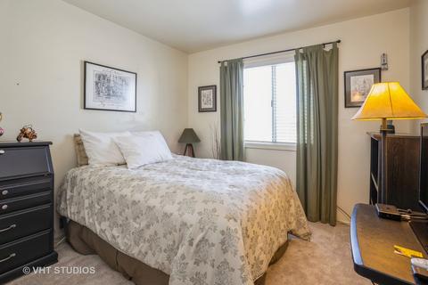 800 W Beechtree Ln, Bartlett, IL 60103 photo 17