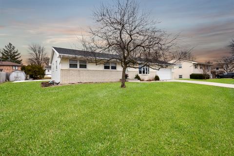 208 N Parkside Rd, Normal, IL 61761 photo 2