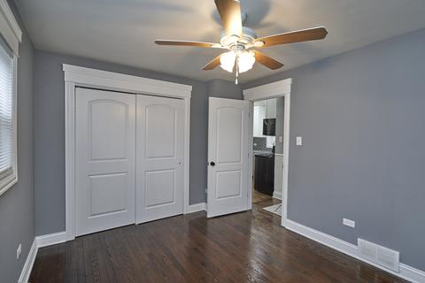 429 E 87th Pl, Chicago, IL 60619 photo 9