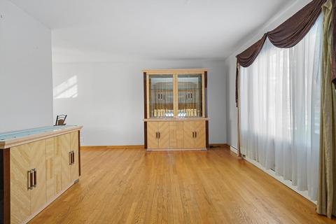 110 Hatlen Ave, Mount Prospect, IL 60056 photo 14