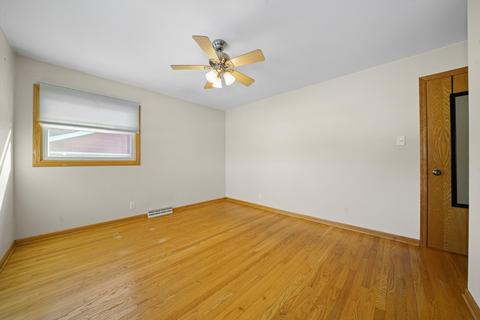 110 Hatlen Ave, Mount Prospect, IL 60056 photo 21