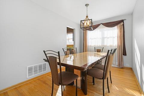 110 Hatlen Ave, Mount Prospect, IL 60056 photo 7
