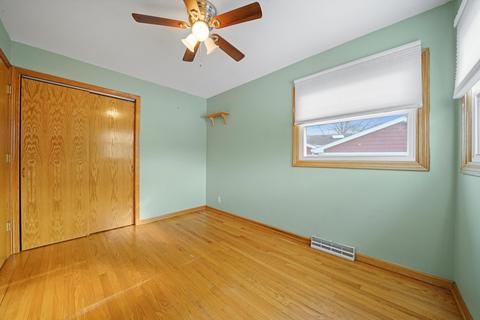 110 Hatlen Ave, Mount Prospect, IL 60056 photo 17