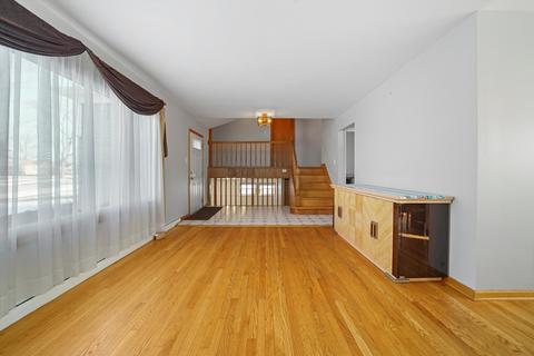 110 Hatlen Ave, Mount Prospect, IL 60056 photo 8