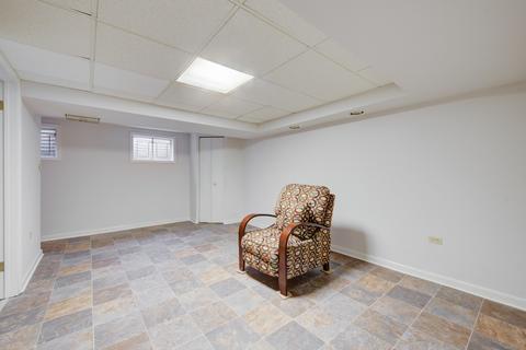 705 W Paddock Dr, Wheeling, IL 60090 photo 17