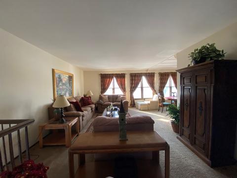 845 Rosedale Ln, Hoffman Estates, IL 60169 photo 4