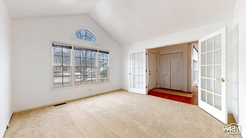 2019 Cheshire Dr, Hoffman Estates, IL 60192 photo 2