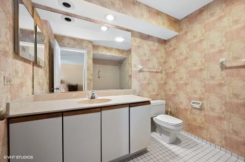 9032 Forestview Rd, Evanston, IL 60203 photo 14