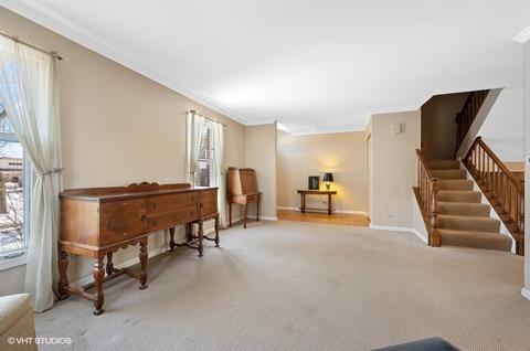 9032 Forestview Rd, Evanston, IL 60203 photo 3