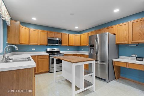 5201 Brighton Ln, Plainfield, IL 60586 photo 5